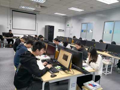 云計算技術在現代計算機信息技術咨詢服務中的應用與價值